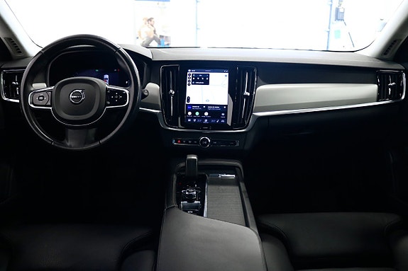 Volvo V90 10 of 27