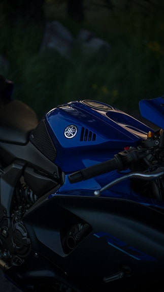 Yamaha YZF-R7 35KW 3 of 8