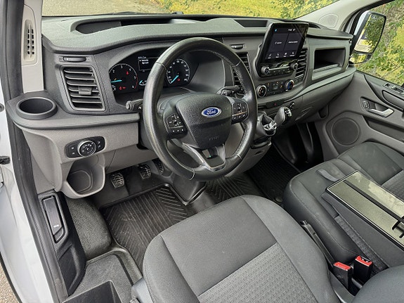 Ford Transit Custom 13 of 18