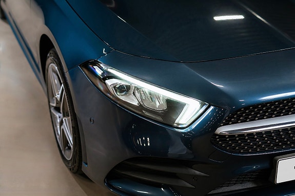 Mercedes-Benz A250 e 9 of 24