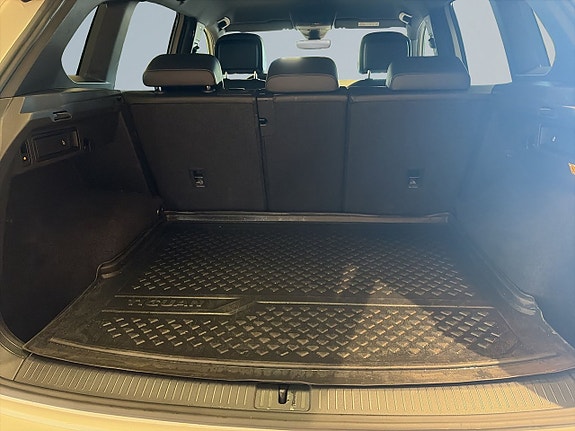 Volkswagen Tiguan 12 of 19