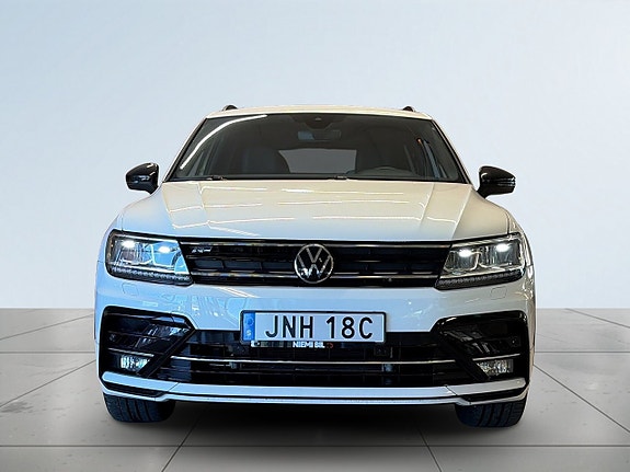 Volkswagen Tiguan 2 of 19