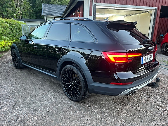 Audi A4 allroad 3 of 5