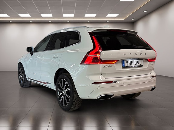 Volvo XC60 3 of 25