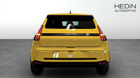 Renault 5 E-Tech 7 of 9