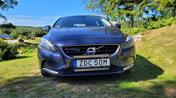 Volvo V40 3 of 5
