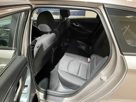 Hyundai i30 5 of 5