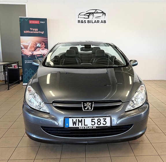 Peugeot 307 CC 2 of 5