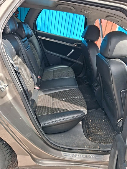 Peugeot 407 9 of 15