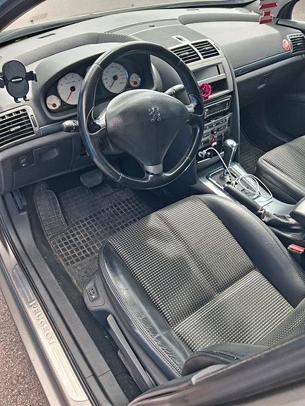 Peugeot 407 8 of 15