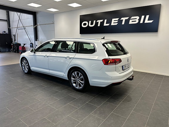 Volkswagen Passat 3 of 5