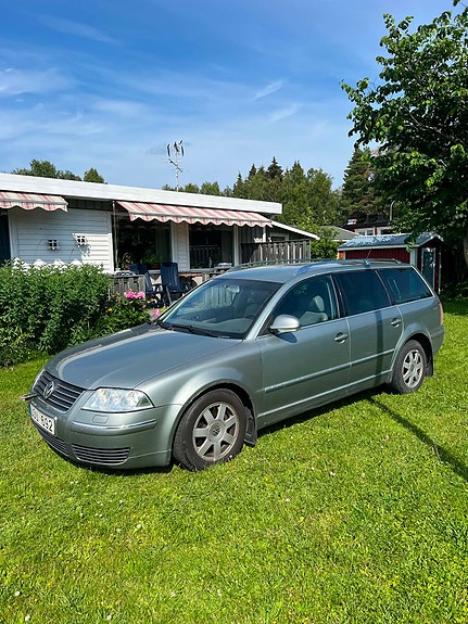 Volkswagen Passat 3 of 5