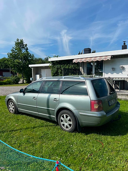 Volkswagen Passat 4 of 5