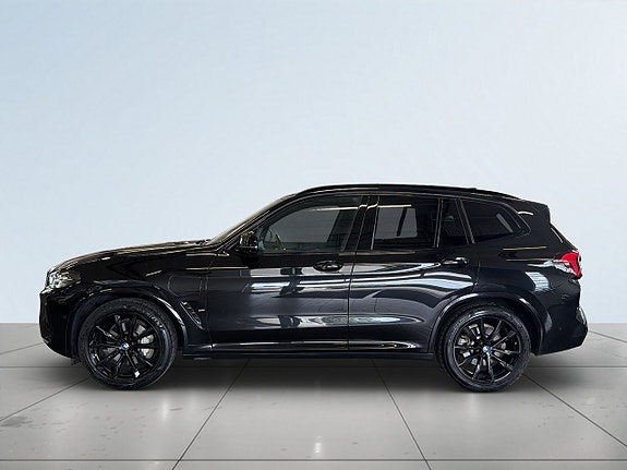BMW X3 4 of 5