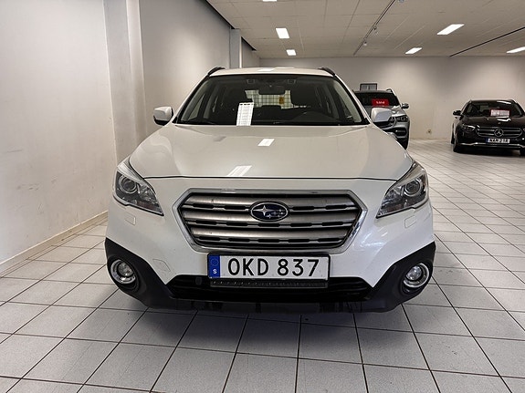 Subaru Outback 2 of 5