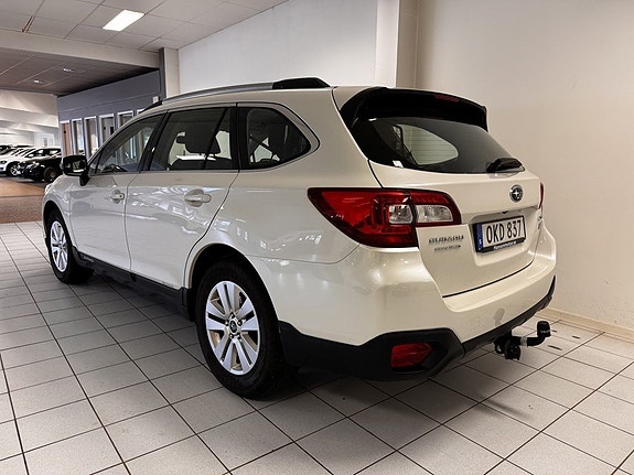 Subaru Outback 4 of 5