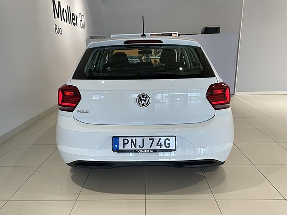 Volkswagen Polo 8 of 18