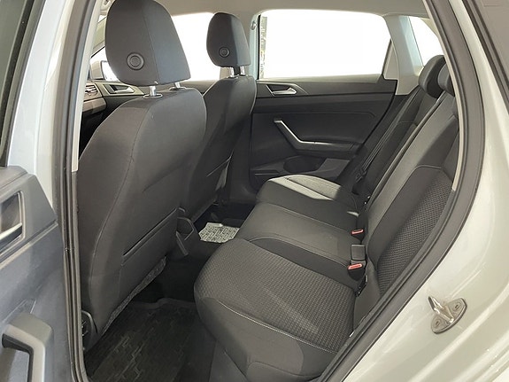 Volkswagen Polo 12 of 18