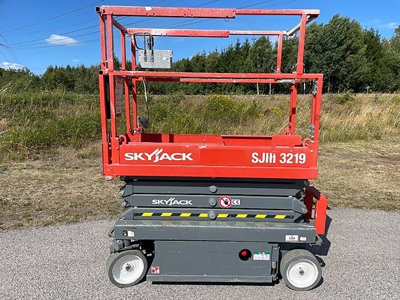SkyJack 3219 Saxlift 8 of 20