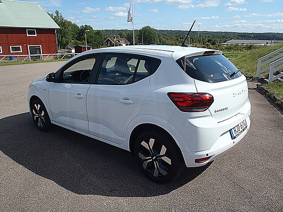 Dacia Sandero 4 of 5