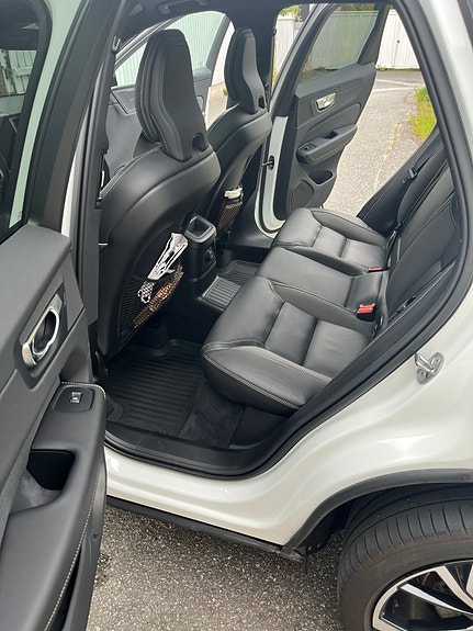 Volvo XC60 8 of 8