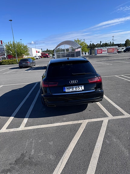 Audi A6 4 of 5
