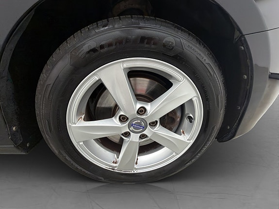 Volvo V40 27 of 27
