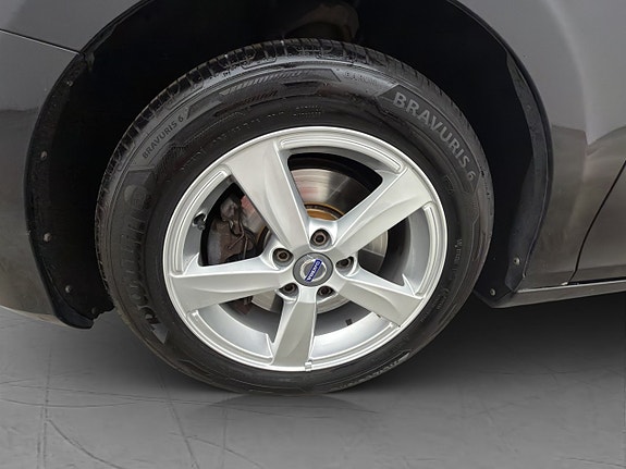 Volvo V40 24 of 27