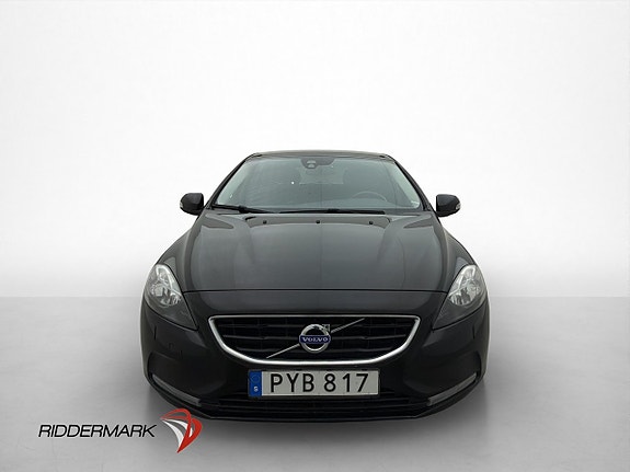 Volvo V40 2 of 5