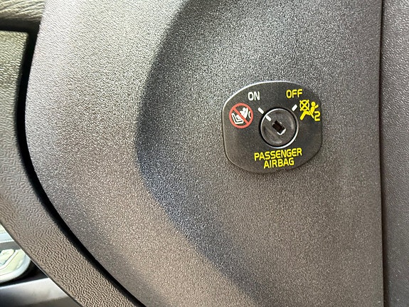 Volvo V40 22 of 23