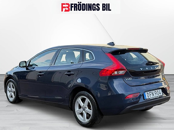 Volvo V40 3 of 23
