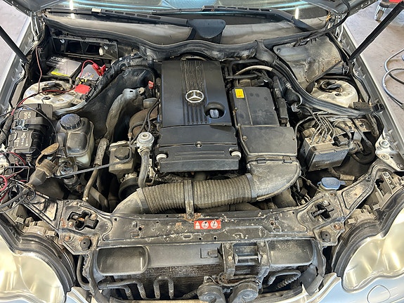 Mercedes-Benz C180 9 of 9
