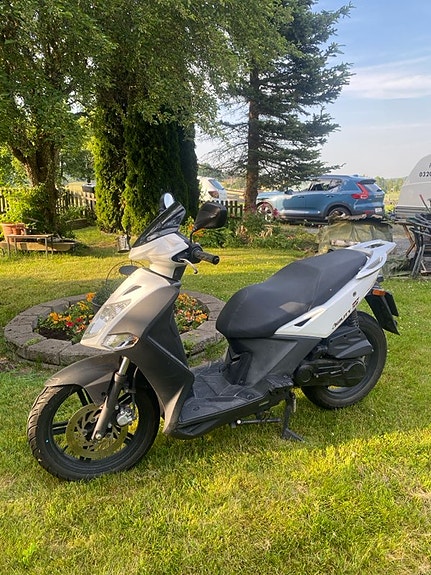 Kymco Agility city 50 2 of 3