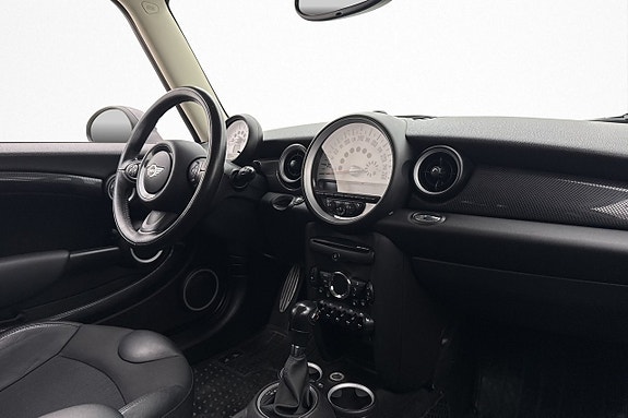 MINI Clubman Cooper SD 16 of 19