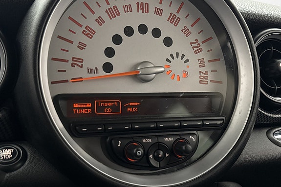 MINI Clubman Cooper SD 13 of 19