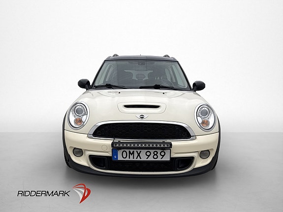 MINI Clubman Cooper SD 2 of 19