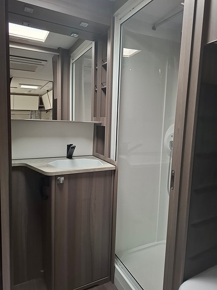 KABE Estate 600 TDL KS 3 of 9