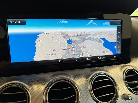 Mercedes-Benz E220 d 19 of 19