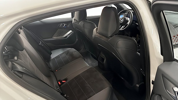 BMW 120 5 of 5
