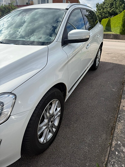 Volvo XC60 11 of 14
