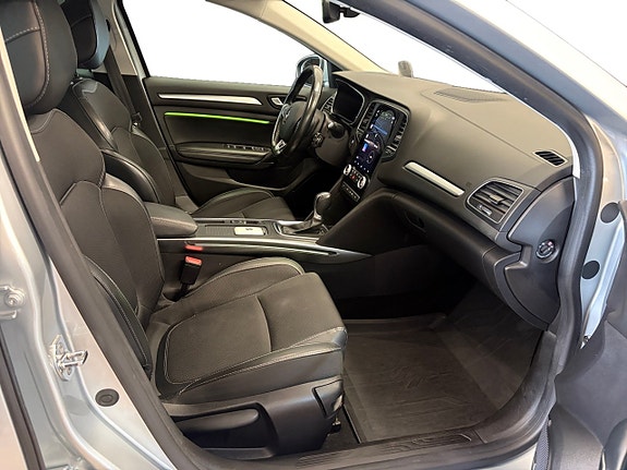 Renault Megane 15 of 16