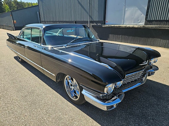 Cadillac Deville 3 of 15