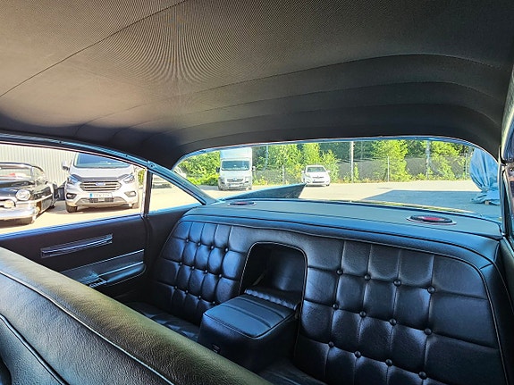 Cadillac Deville 12 of 13
