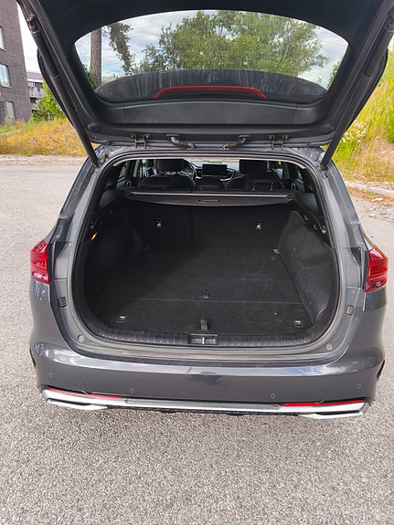 Kia Ceed 3 of 5