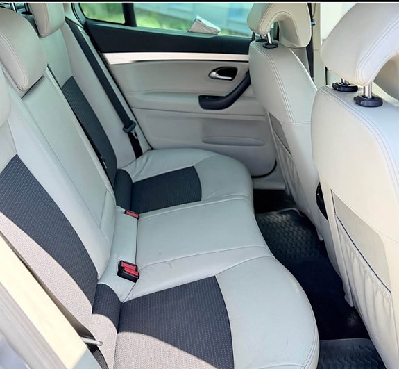 Saab 9-3 8 of 10