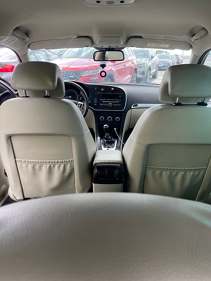 Saab 9-3 6 of 10