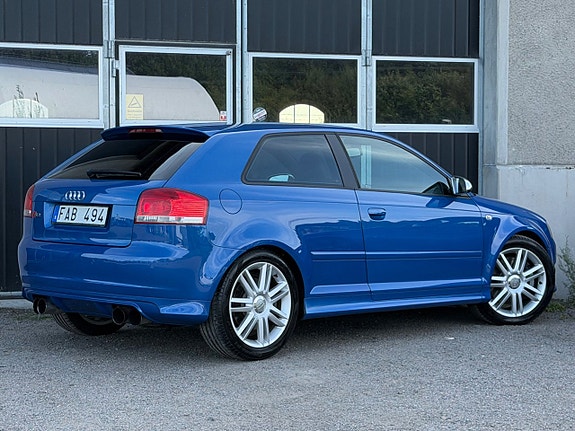 Audi S3 4 of 5