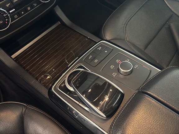Mercedes-Benz GLS350 d 20 of 26
