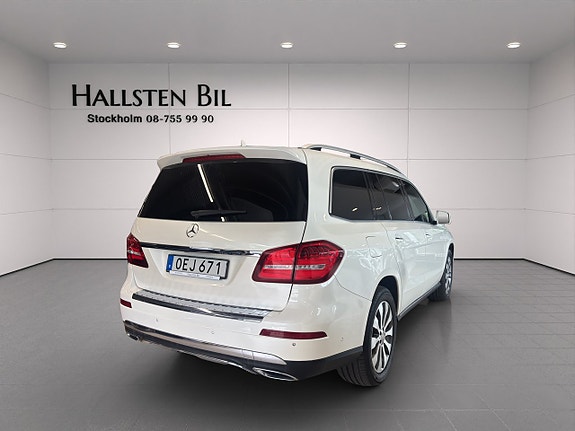 Mercedes-Benz GLS350 d 2 of 5