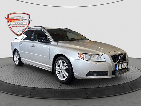 Volvo V70 3 of 5